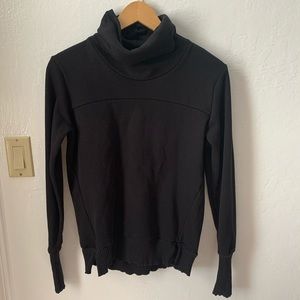 Alo Yoga mock neck pullover